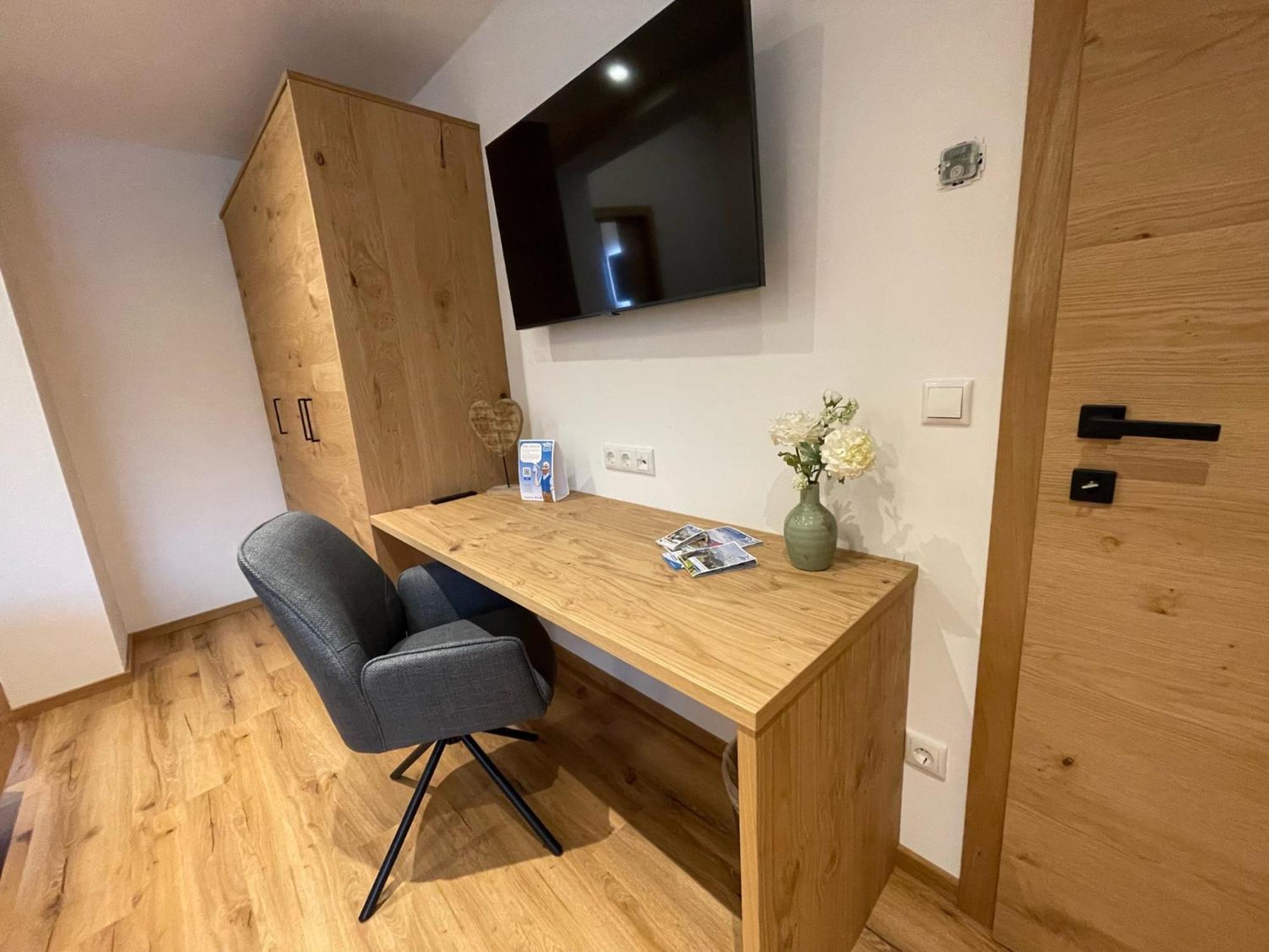 Alpenglueck - Hinterthal Apartment ภายนอก รูปภาพ